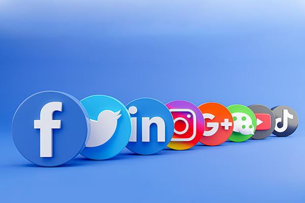 California Considers Mental Health Warnings for Social Media Platforms